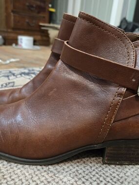 Women's Vince Camuto Brown Leather Ankle Boots 9.5